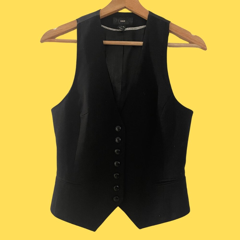 ✨ Black Button-Front Blazer Vest – Size 6 ✨